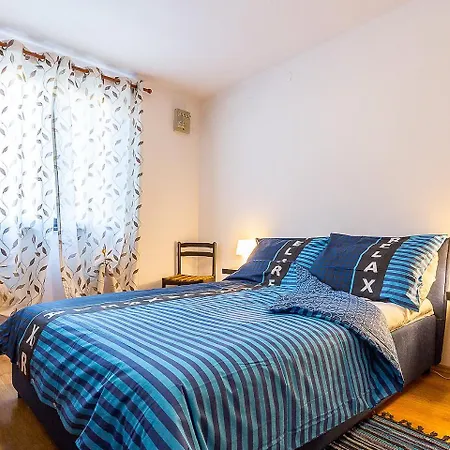 Apartment Slavica Apartman *